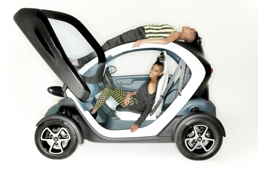  Renault Twizy Z.E. 2011 года  (фото 24 из 94)
